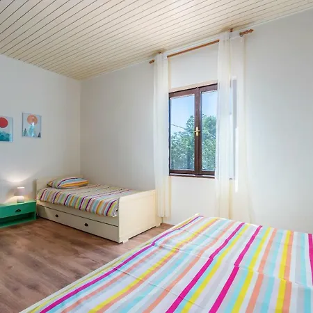 Ferienhaus Stancija Roza *