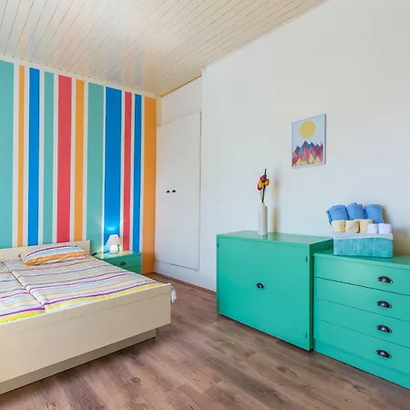 Holiday home Stancija Roza *